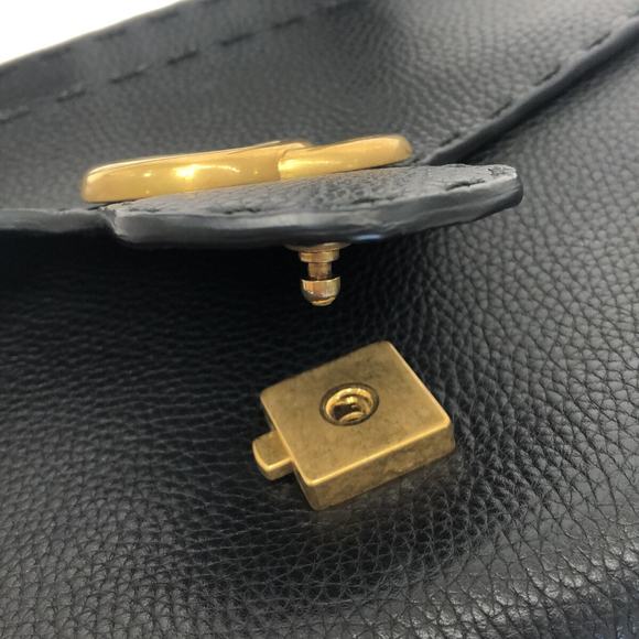 GUCCI GG Marmont Handbag - Picture 10 of 13